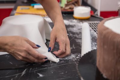 Fondant glätten - so bekommt man Fondant glatt_(1)